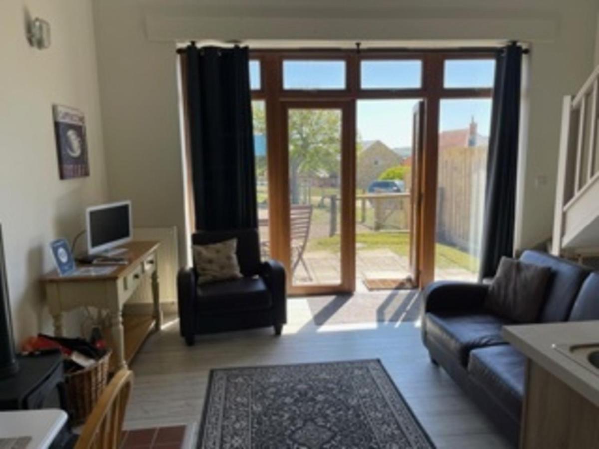 Bike Shed - Beautiful 1-Bed Cottage In Shorwell Esterno foto